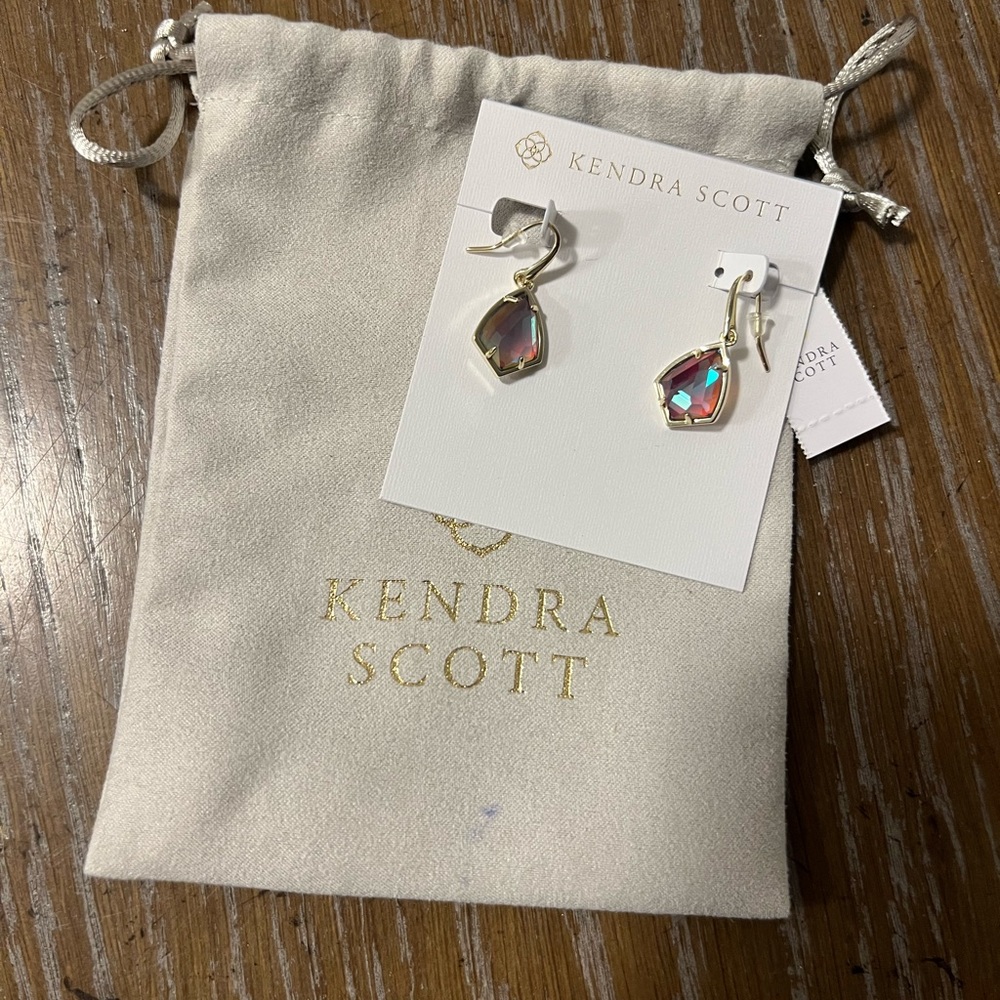 Kendra Scott drop earrings NWT and dust bag - Picture 4 of 4